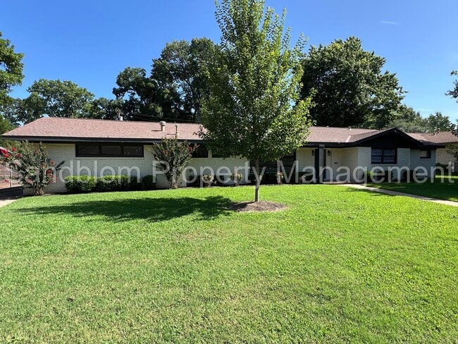 3161 E 38th Pl in Tulsa, OK - Building Photo - Building Photo
