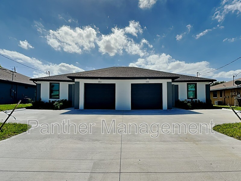 4629 SW Santa Barbara Pl in Cape Coral, FL - Building Photo