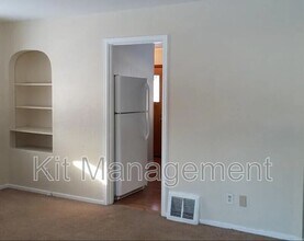 34 W Poinsetta Ave in Toledo, OH - Building Photo - Building Photo