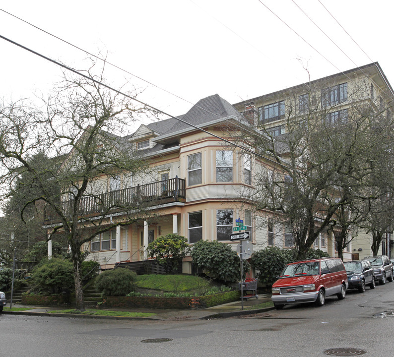 533-535 NW 18th Ave in Portland, OR - Foto de edificio