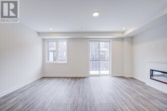 21 Mermot Ln in Markham, ON - Building Photo - Building Photo