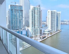 485 Brickell Ave in Miami, FL - Building Photo - Building Photo