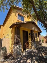 2062 E Heartwood Ln in Phoenix, AZ - Building Photo - Building Photo