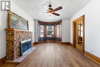 300 Charles St in Belleville, ON - Building Photo - Building Photo