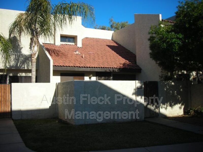 9808 N 5th St in Phoenix, AZ - Building Photo