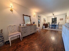 5522 Avenue O 1/2 in Galveston, TX - Building Photo - Building Photo