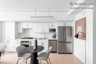 521 Stadium Pl S in Seattle, WA - Building Photo - Building Photo