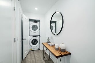 The Vault in Philadelphia, PA - Foto de edificio - Building Photo