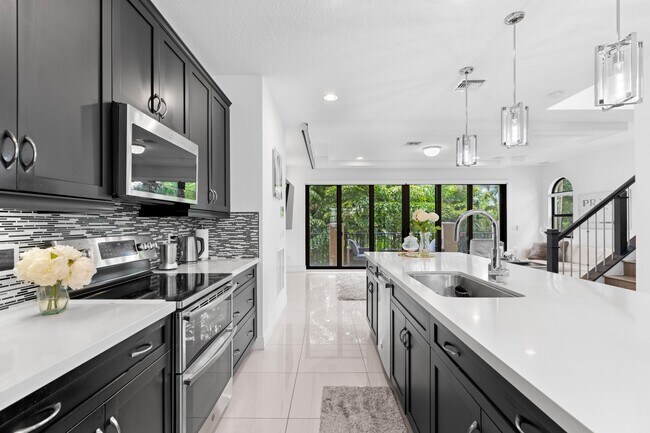 614 Windward Cir S in Boynton Beach, FL - Building Photo - Building Photo