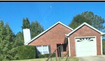 1701 Riverchase Cir NE in Conyers, GA - Building Photo