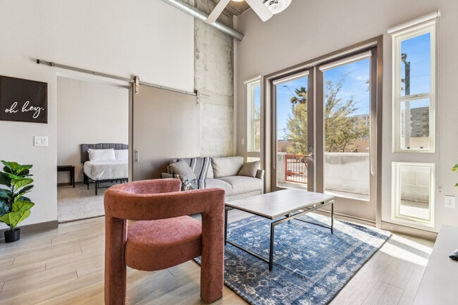 property at 400 N 2nd Ave