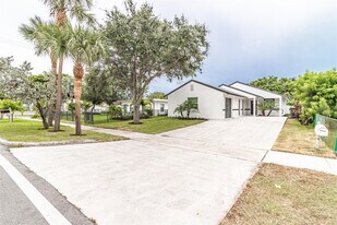 305 S Swinton Ave in Delray Beach, FL - Building Photo