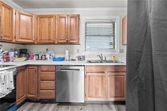 580 Thames St in Newport, RI - Foto de edificio - Building Photo