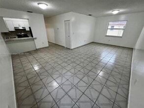 2600 NW 14th St in Miami, FL - Building Photo - Building Photo