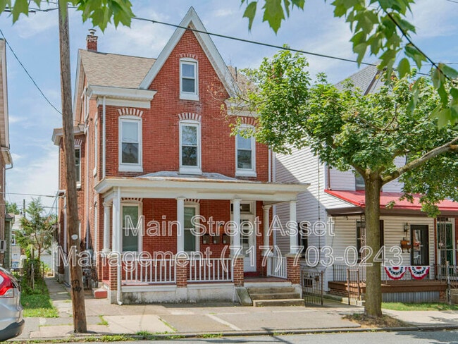 14 W 3rd St in Pottstown, PA - Building Photo - Building Photo