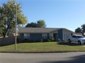 1213 M Terrace in Barling, AR - Building Photo