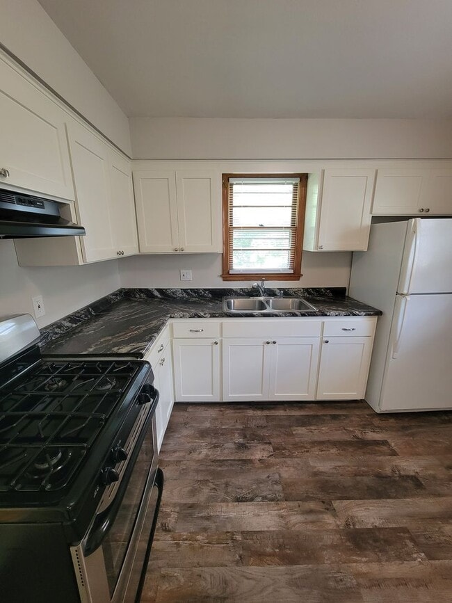 5846 Washburn Ave S in Minneapolis, MN - Building Photo - Building Photo