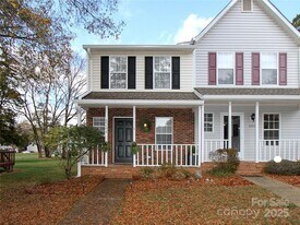 8244 Circle Tree Ln in Charlotte, NC - Building Photo