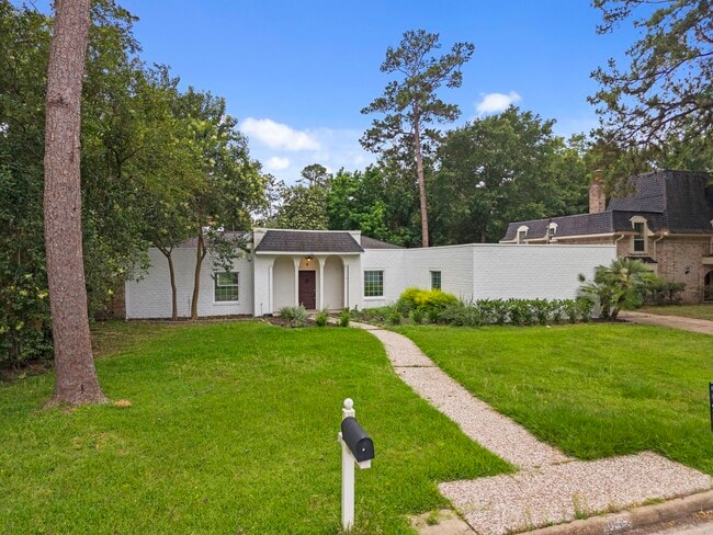 property at 10519 Fawnview Dr