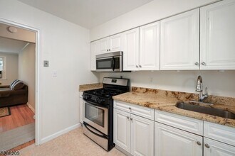 349 Bloomfield Ave in Verona, NJ - Building Photo - Building Photo