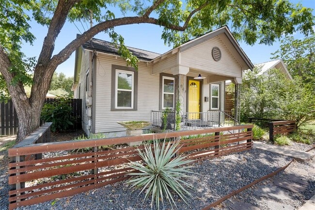 2007 Peoples St in Austin, TX - Building Photo - Building Photo