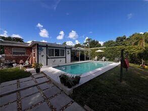 12381 NW 29th Manor in Sunrise, FL - Building Photo - Building Photo