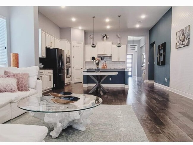 property at 1800 Ficuzza Wy