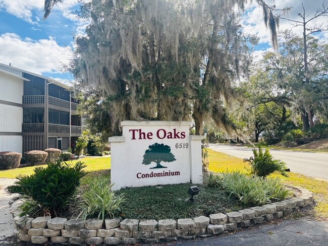 6519 W Newberry Rd in Gainesville, FL - Building Photo - Building Photo