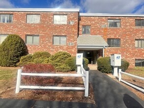 67 Milliken Ave in Franklin, MA - Building Photo - Building Photo