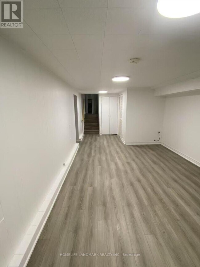 126 Roywood Dr in Toronto, ON - Building Photo - Building Photo