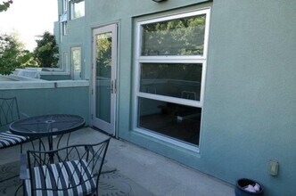 114 Glashaus Loop in Emeryville, CA - Building Photo - Building Photo