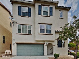 8932 Dorrell Ln in Las Vegas, NV - Building Photo