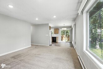 8611 Augusta Cir in Anchorage, AK - Building Photo - Building Photo