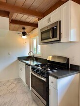 19-31 Clifton Ave in Los Gatos, CA - Foto de edificio - Building Photo