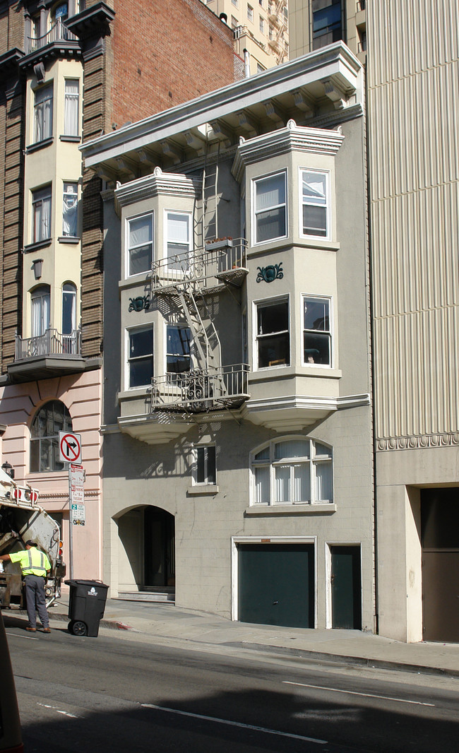 1082 Pine St in San Francisco, CA - Building Photo - Building Photo