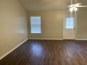 2377 Companion Cir E in Jacksonville, FL - Building Photo - Building Photo