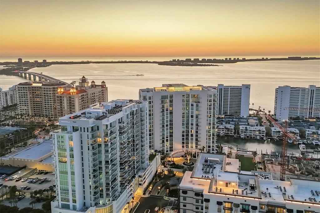 301 QUAY Cmn in Sarasota, FL - Building Photo