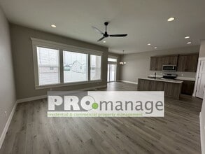 4292 Hemingway in Ammon, ID - Building Photo - Building Photo