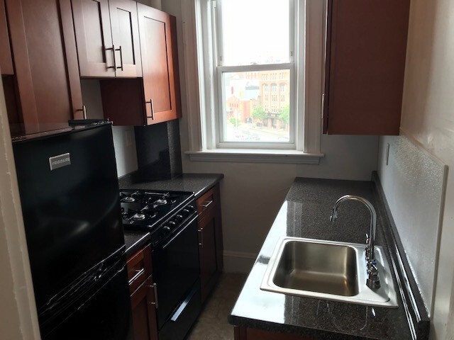 1195 Boylston St, Unit 35 in Boston College, MA - Building Photo