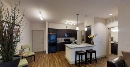 4604 Cypresswood Dr in Spring, TX - Building Photo - Building Photo