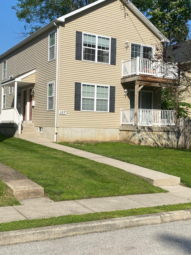 107 Locust St, Unit Locust