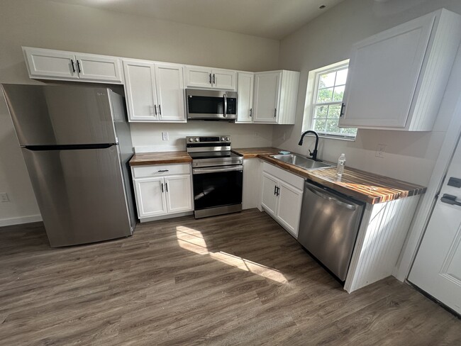 Lakeway Apartments in Morristown, TN - Building Photo - Building Photo