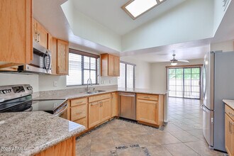 7539 W Sequoia Dr in Glendale, AZ - Building Photo - Building Photo