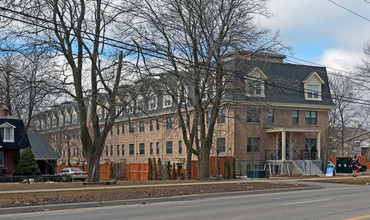 Gordon Terrace in Guelph, ON - Building Photo - Building Photo