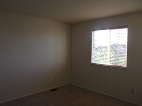 2235 Ashwood Pl in Littleton, CO - Building Photo - Building Photo