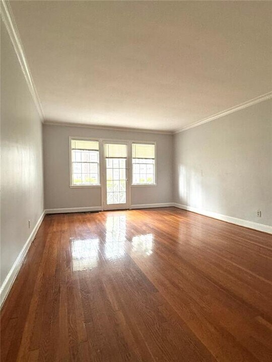 72 Delmont Dr NE in Atlanta, GA - Building Photo