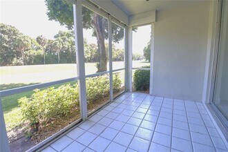 4007 N Cypress Dr in Pompano Beach, FL - Building Photo - Building Photo