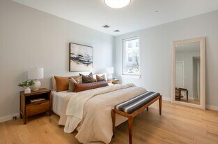 63 Bow St, Unit #1 in Somerville, MA - Building Photo