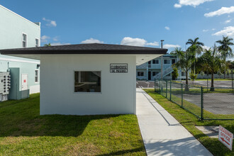 The Preserves at Florida City in Florida City, FL - Foto de edificio - Building Photo