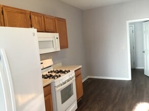 13 Brian Ct in Algonquin, IL - Building Photo - Building Photo